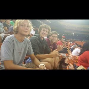 Meet your Posher, Sam